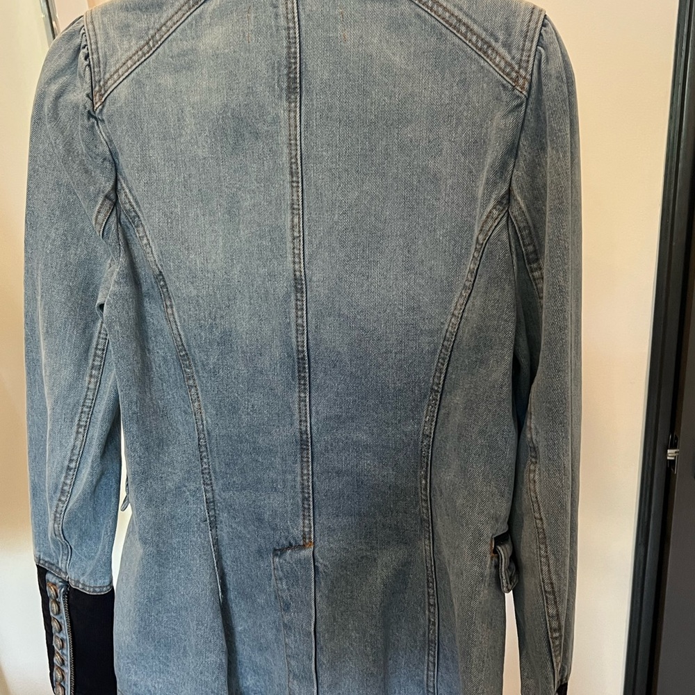 Free People Blue Denim Jacket with Dark Trim - Picture 9 of 10